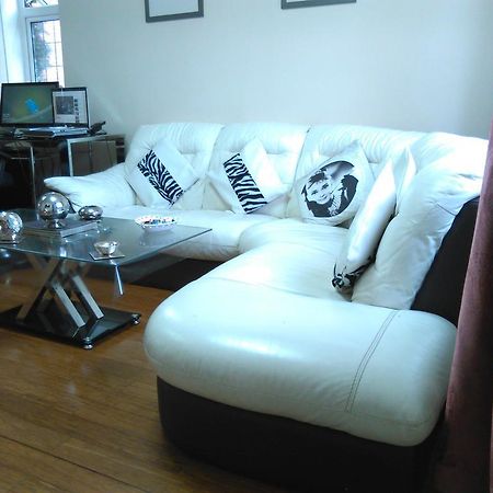 Bianca'S House Hotel Heathrow Airport Slough Bagian luar foto