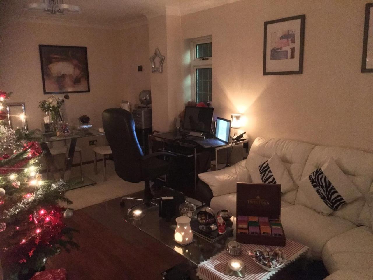 Bianca'S House Hotel Heathrow Airport Slough Bagian luar foto