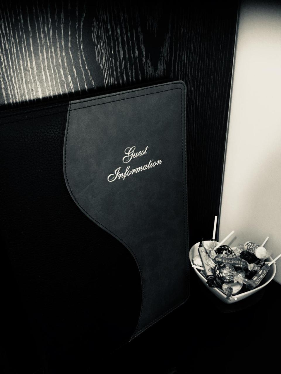 Bianca'S House Hotel Heathrow Airport Slough Bagian luar foto