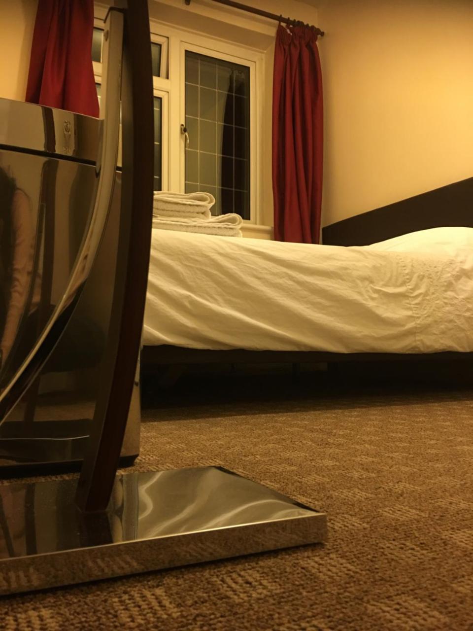 Bianca'S House Hotel Heathrow Airport Slough Bagian luar foto